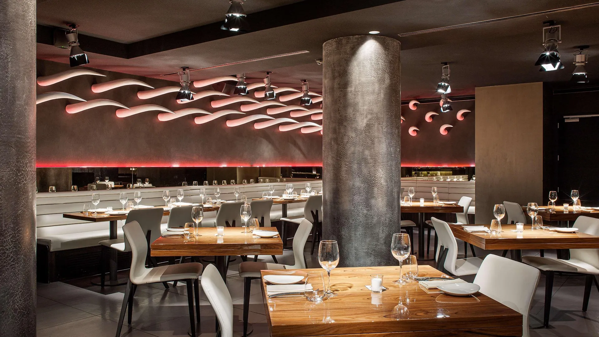 Hotel Me Milan Il Duca 5*,  Italien