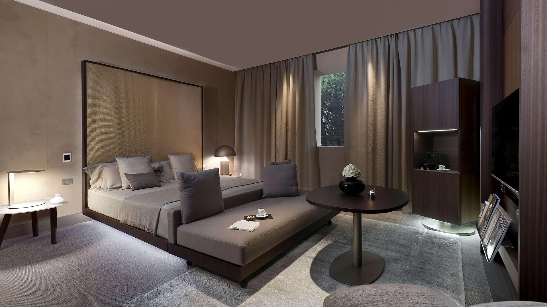 Hotel ME Milan Il Duca 5*,