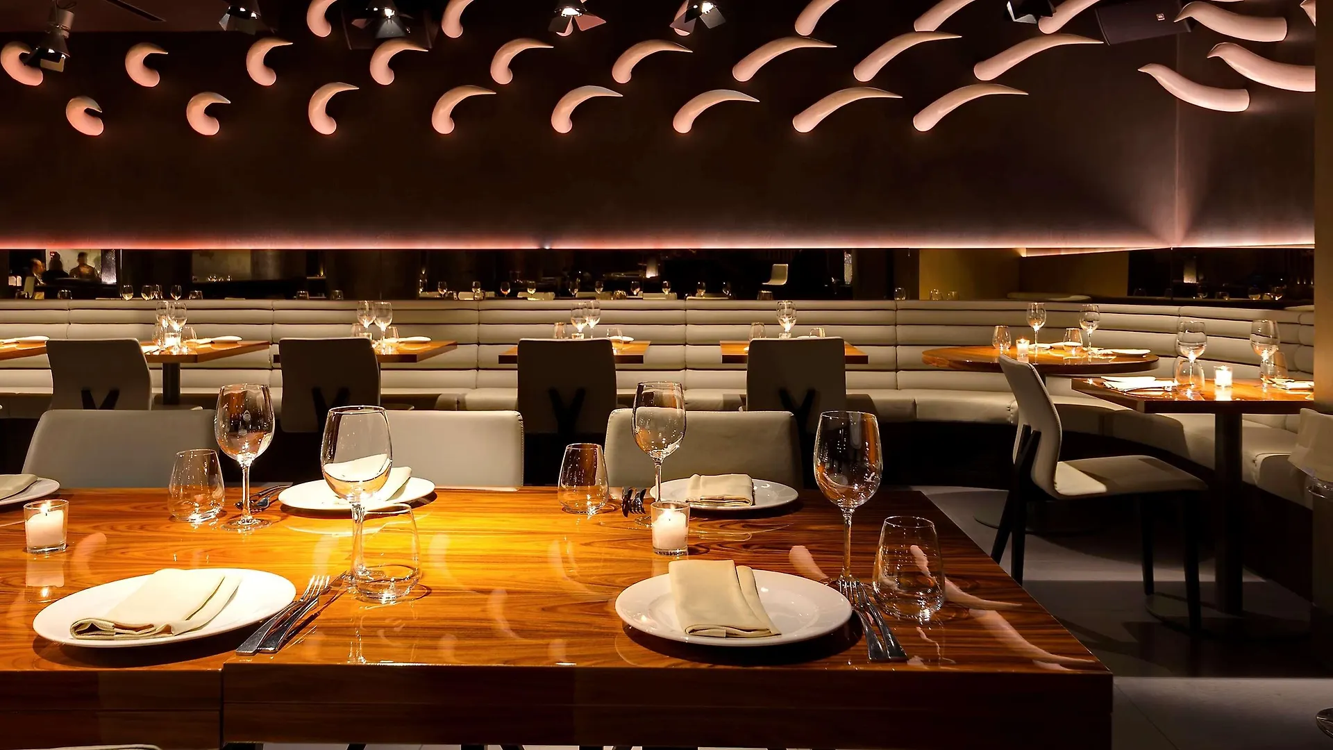 Hotel ME Milan Il Duca 5*,